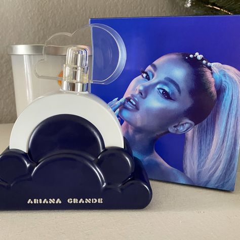 Cloud 2.0 Ariana Grande, Ariana Grande Parfum, Moonlight By Ariana Grande, Cloud By Ariana Grande, Good Perfumes, Mod Blush, Cloud Perfume, Perfume Ariana Grande, Ariana Grande Perfumes