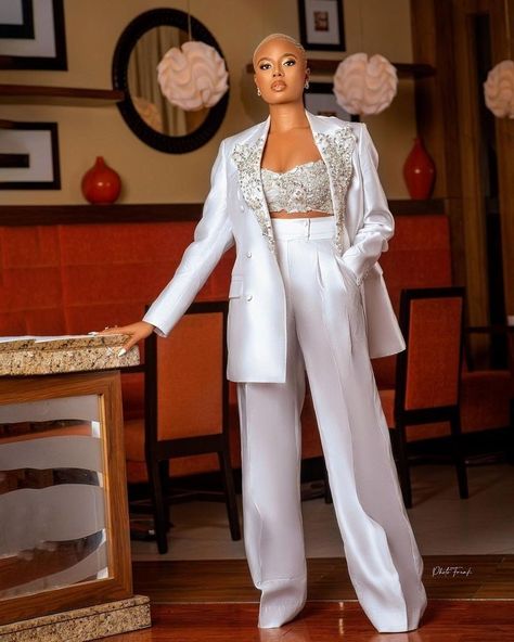 Graduation Attire For Women, Women Pant Suits, Women Pants Suits, Nancy Isime, Graduation Attire, Ladies Suits, Corporate Dress, 2piece Outfits, Chic Dress Classy