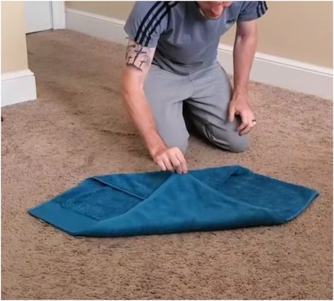 Dad shows quick and easy way to fold towels to save space – and look pretty! Folding Towels Save Space, How To Fold Towels To Save Space, Fold Towels To Save Space, Best Way To Fold Towels, Folding Towels Fancy, How To Fold Hand Towels, Fold A Towel, Towel Folding Ideas, Fold Hand Towels