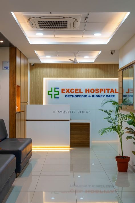 - Hospital Interior Design in Gota, Ahmedabad. - Ar. Viipul Mistry & team. - Carpet Area - 3680 sq.ft. - Pc:- @_yash__parekh - Excel Super Speciality Orthopedics And Kidney care hospital in Gota, Ahmedabad. - Our Doctor client's requirement was very simple, a hospital with full of positivity and a hospital with the combination of simplicity and modernism.. . . . .#moderninterior #interiordesigner #architect #interiors #interiordetails #newpost #instalike #finedining #modern #hospital #hos Hospital Interior Design Reception Areas, Hospital Reception Design, Modern Hospital Interior, Hospital Reception, Reception Area Design, Doctor Office Design, Hospital Office, Photo Light Box, Diagnostic Centre