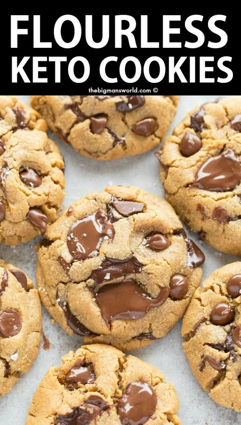 Dolce Poche Calorie, Flourless Cookies, Keto Cookie Recipes, Desserts Keto, Breakfast Low Carb, Postre Keto, Keto Chocolate Chip Cookies, Soft Chocolate Chip Cookies, Keto Chocolate Chips