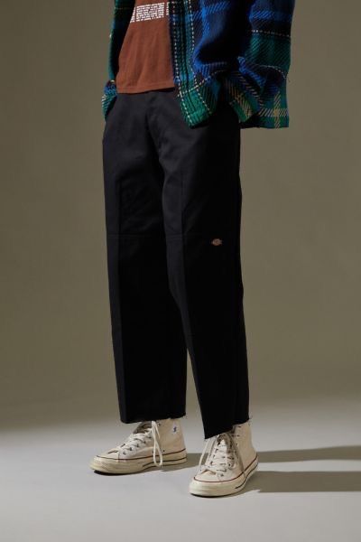 Dickies Outfit, Pants Outfit Men, Juicy Lips, Men Stylish Dress, Dickies Pants, Mens Outfit Inspiration, Mens Fashion Streetwear, Cool Outfits For Men, Stylish Mens Outfits