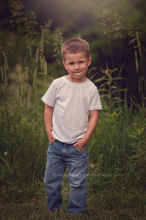 Boy Birthday Pictures, Fam Pics, Bday Shoot, Boy Photo Shoot, Family Photoshoot Poses, Rockford Illinois, Children Portraits, Family Portrait Poses, Sibling Photos