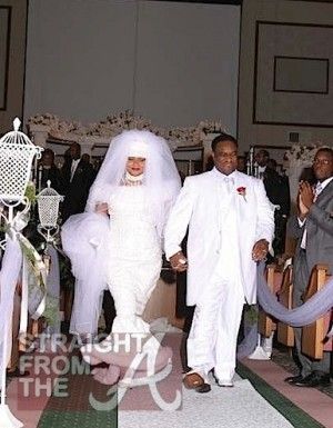 Ugliest Wedding Dress Funny, Wedding Dress Fails, Ugly Wedding Dress, Tacky Wedding, Worst Wedding Dress, Unusual Wedding Dresses, Ugly Dresses, Wedding Fail, Funny Dresses