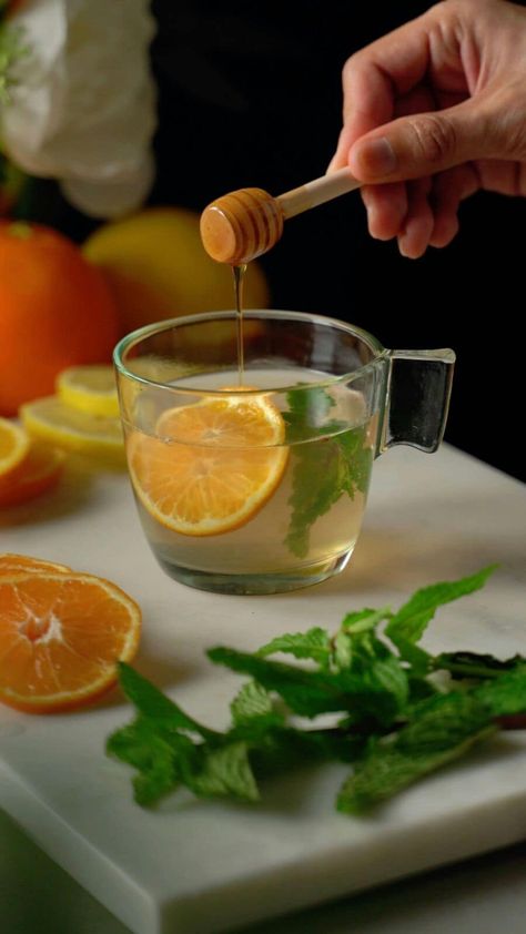 Benefits Of Drinking Lemon Water, Drinking Lemon Water, Festive Drinks, Lemon Water, Healthy Drinks, Health Benefits, Honey, Lemon, Benefits