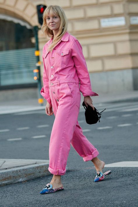 I Can't Stop Think About These Hot-Pink Outfits | Who What Wear Mode Rose, Denim Shorts Outfit, Look Rose, Neon Fashion, All Jeans, Pink Outfits, Colourful Outfits, Kanye West, Fashion Trend