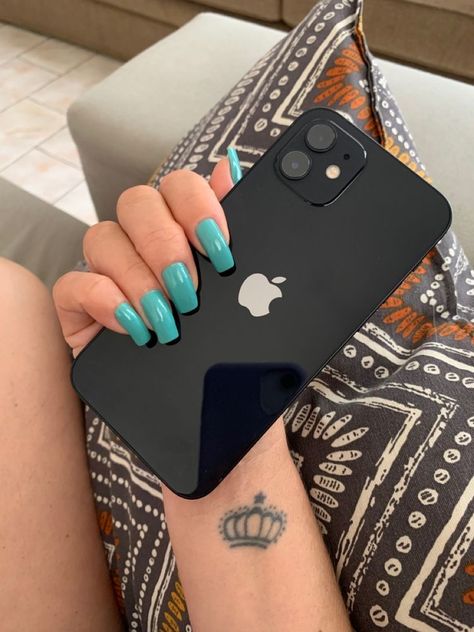 Iphone 11 Colors, Apple Iphone Accessories, Airpods Apple, Free Iphone Giveaway, Iphone 1, Iphone Obsession, Iphone Black, Apple Phone Case, Apple Iphone 12