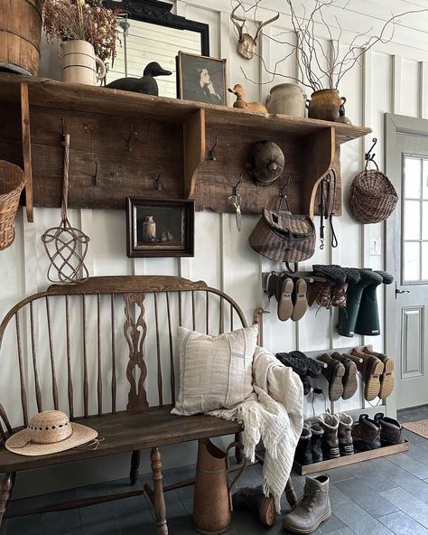 Tina on Instagram: “Two posts in a row! Yikes! I’m just a little excited so had to share 👏🏼 The furniture I’ve had under this giant coat rack has changed a…” Windsor Bench, Farmhouse Entry, Cottage Porch, Earthy Home, Farmhouse Remodel, Dutch Door, Home Entrance Decor, Vintage Interiors, Snow Shoes