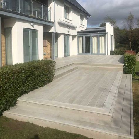 Millboard Decking Ideas, Townhome Backyard, Modwood Decking, Millboard Decking, Beach House Deck, Small Pools Backyard, Diy Exterior, Balcony Kitchen, Deck Steps