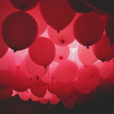 • red aesthetic • Sleeping At Last, Alien Queen, Pastel Red, Fantasias Halloween, Red Balloon, Pink Balloons, Aesthetic Colors, Aesthetic Themes, Red Aesthetic