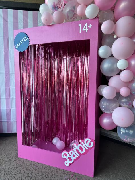 Diy Barbie Balloon Garland, Barbie Cheer Theme, Barbie Photo Backdrop, Barbie Adult Birthday Party, Homecoming Barbie, Barbie Sweet 16 Party, Barbie Party Adult, Adult Barbie Party, Barbie Photo Booth