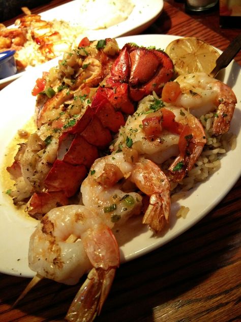 At Red Lobster Red Lobster Aesthetic, Seafood Aesthetic, Red Lobster Restaurant, Cooking Stuff, Seafood Restaurants, Red Lobster, Seafood Restaurant, Usa Travel, Aesthetic Food