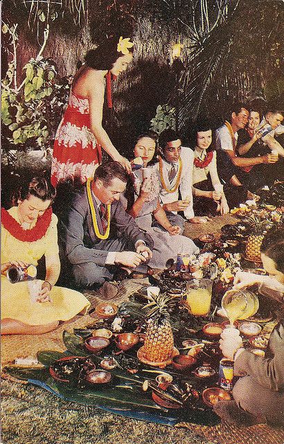 Retro Hawaii, Tiki Hawaii, Tiki Bar Decor, Tiki Art, Hula Dance, Vintage Aloha, Vintage Tiki, Polynesian Culture, Retro Images