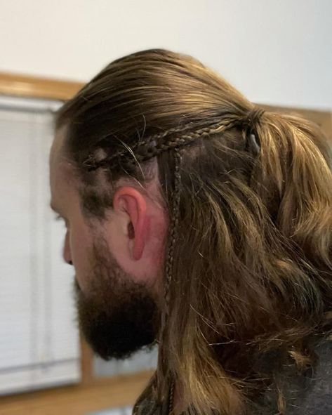 Trendy Viking Hairstyles to Rock in 2024 - Hairstyle on Point Men Wedding Hairstyles Long, Wedding Hairstyles For Men Long Hair, Groom Braided Hair, Elf Hair Men, Viking Wedding Hair Men, Witcher Hairstyles, Viking Mens Hair, Mens Fantasy Hair, Viking Man Hair