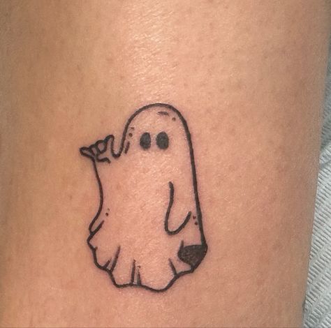 Ghost tattoo Small Ghost Tattoo Simple, Ink Therapy, Cowboy Ghost, Ghost Tattoo, Sheet Ghost, Spooky Tattoos, Flash Tattoo, Simple Tattoos, I Tattoo