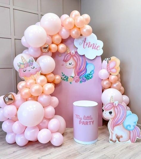 Unicorn Birthday Backdrop Ideas, Balloon Unicorn, Unicorn Party Decor, Kids Unicorn Party, Unicorn Photo, Unicorn Birthday Party Decorations, Unicorn Themed Birthday Party, Photo Zone, Unicorn Birthday Cake