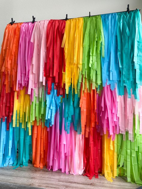 Wedding Fest, Fringe Wall, Fiesta Decor, Colorful Backdrop, Birthday Fiesta, Backdrop For Birthday, Mexican Party Decorations, Fiesta Birthday Party, Mexican Birthday