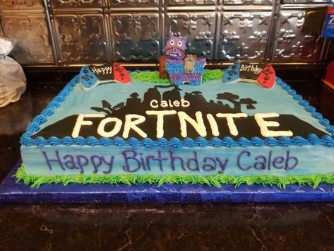 Buttercream cake Fortnite Sheet Cake For Boys, Fortnite Sheet Cake, Fortnite Birthday Cake, Baby Boy Birthday Cake, Gaming Party, Fortnite Party, Fortnite Birthday, Birthday Sheet Cakes, Chocolate Sheet Cake