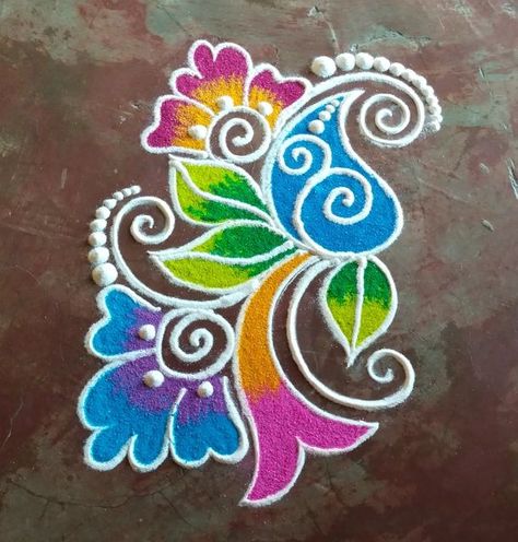 Small Cute Rangoli Designs, Rangoli Simple Design Easy, Rangoli With Chalk, New Small Rangoli Designs, Rangoli Designs With Colors, 2024 Rangoli, 2023 Rangoli, Simple Border Rangoli, Rangoli Mandala