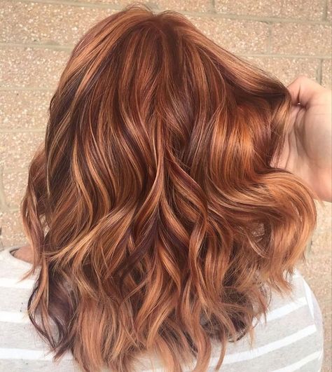 behindthechair.com on Instagram: “* Pumpkin Spice Latte HAIRCOLOR is back!!! Tis the season! 🙌🍁⁣ ⁣by #btcFIRSTFEATURE Artist  @marianaleiva_beauty 🧡⁣ using @tigicopyright 🌞…” Pumpkin Spice Hair, Reddish Hair, Brown Hair Balayage, Pumpkin Spice Season, Honey Hair, Hair Color For Women, Brown Blonde Hair, Eyes Makeup, Red Hair Color