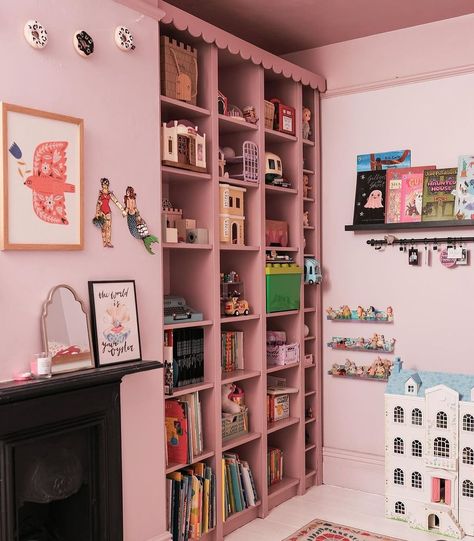 Camilla Hampton Interiors | Beautiful transformation of @ikeauk shelves here by @ford.family.values .. our coco scalloped edge a gorgeous finishing touch and such a… | Instagram Kids Bookcase Ikea, Ikea Billy Kids Room, Billy Built In, Built In Shelves Bedroom, Edinburgh Tenement, Storage For Kids Room, Hampton Interior, Toy Storage Ideas, Billy Ikea