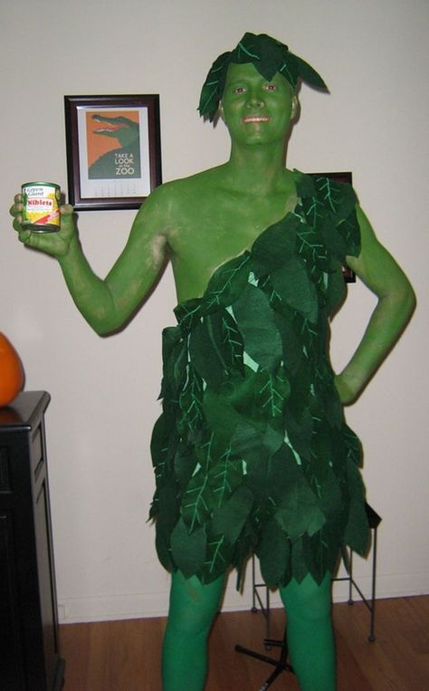 jolly green giant Giant Costume, Green Halloween Costume, Jolly Green Giant, Neon Prom Dresses, Green Costumes, Green Halloween, Costumes Diy, Homemade Halloween Costumes, Holloween Costume