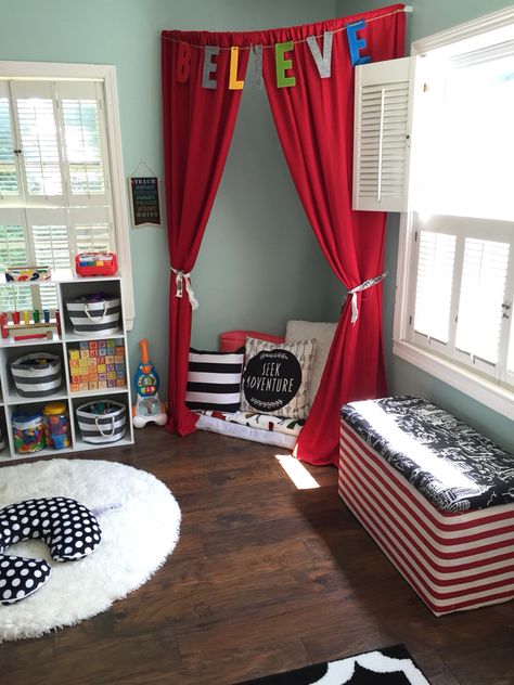 In home daycare Fun Daycare Room Ideas, In Home Day Care Set Up, Day Care Room Ideas Daycares Classroom, Daycare Decor Ideas, Home Childcare Room Ideas, Diy Daycare Decor, I’m Home Daycare Set Up, Daycare Entryway Ideas, Day Care Decor