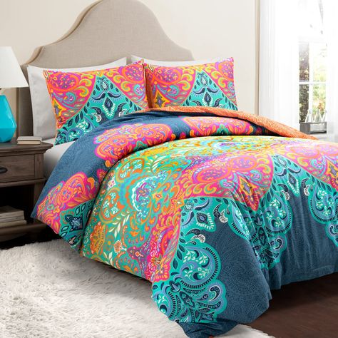 PRICES MAY VARY. 100% Cotton Celebrate the bold and colorful side of boho style with this vibrant cotton duvet cover set. The paisley-inspired design draws you in with its swirling shades and artistic detailing. This 3-piece duvet cover set is STANDARD 100 by OEKO-TEX certified. The alluring artistry of this reversible cotton duvet cover will become the center focus of your boho hideaway. Take advantage of the jewel tone colors to inspire the rest of your maximalist bedroom design. Express your Turquoise Duvet Cover, Maximalist Bedroom, 100 Cotton Duvet Covers, Lush Decor, Reversible Duvet Covers, Décor Boho, Bedding Stores, Cotton Duvet Cover, King Duvet