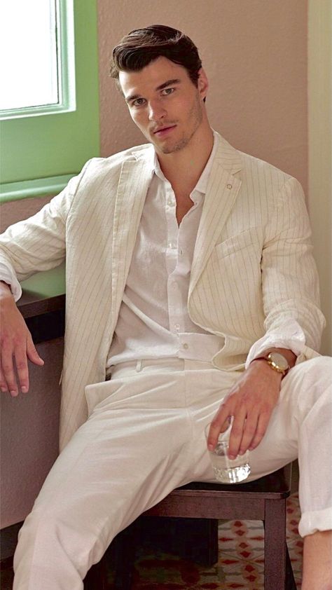 Men’s Engagement Party Outfits, Old Money Suit, Party Outfit Formal, Mens White Suit, Captain America Suit, Engagement Party Outfit, School Attire, Men Styling, White Things