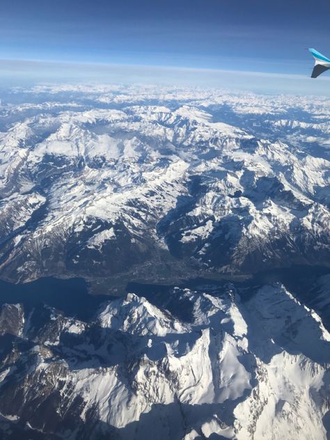 Sorvolavo le Alpi Svizzere Mountain Landscape, Mount Everest, Switzerland, Natural Landmarks, Travel, Nature