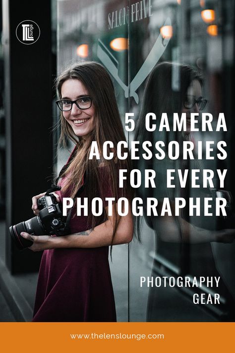 There's a huge range of camera accessories and choosing the right camera accessories for your needs can be overwhelming. so I've put together a list of the 5 best camera accessories for 2020 that will help you have fun with photography, speed up your photography workflow and photograph more. This list will help non-photographers with buying camera accessories as a gift for the photographer in your life via @thelenslounge Camera Accessories Must Have, Camera Gear Photography Equipment, Photographer Accessories, Photography Workflow, Photography Essentials, Dslr Photography Tips, Camera Setup, Camera Tips, Nikon D7100