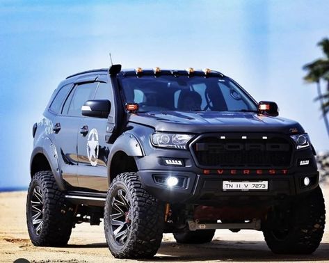 Modified Ford Endeavour Looks Like A Monster Truck With 20-inch Wheels Ford Ranger Modified Off Road, Ford Endeavour Modified, Ford Everest Modified, Cars Wallpaper Black, Endeavour Ford, Lite Png, Suv Modified, Ford Ranger Modified, Two Door Jeep Wrangler