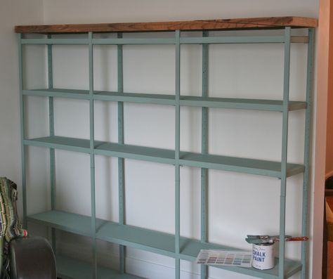 Annie Sloan Chalk Paint makeover on metal shelves (love the wood finish) Upcycled Shelves, Pan Storage Diy, Shower Storage Solutions, Metal Storage Buildings, Basement Shelving, Shelf Makeover, Bookshelf Makeover, Paint Makeover, Chalk Paint Makeover