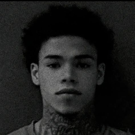 Mug Shots Aesthetic, Cyberghetto Aesthetic, Cute Baddie Pfp, Funny Celebrity Pics, Hard Photo, Y2k Profile Picture, Iphone Wallpaper For Guys, Emo Pfp, Cute Lockscreens