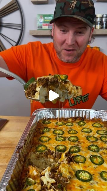 Dan-O's Seasoning on Instagram: "This Taco Mac and Cheese will have you livin’ that #TacoLife! 🧀 It’s like southern comfort meets zesty taco flavors for a taste bud showdown like no other! 🤠" Easy Meals For A Family Of 6, Taco Meat Recipes Leftover Easy, Easy Taco Dinner Recipes For Family, Easy Taco Dinners, Mexican Velveeta Recipes, Taco Casserole With Mac And Cheese, Easy Taco Mac Maebells, Taco Chili Mac Recipe, Mexican Food Party Ideas