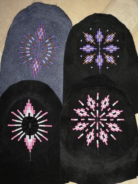 Moccasin Beading Pattern, Moccasin Vamps, Beaded Mukluks, Moccasin Beading, Beadwork Moccasins, Mukluk Pattern, Beaded Vamps, Beaded Mittens, Métis Beading