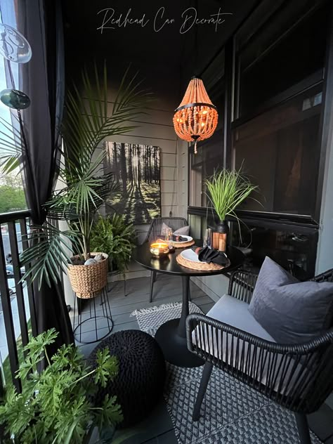 How to Create a Romantic Botanical Summer Apartment Balcony - Redhead Can Decorate Summer Apartment, Small Balcony Design, Dream Apartment Decor, Future Apartment Decor, Apartment Patio Decor, Apartment Patio, Small Balcony Decor, Apartment Balcony, Small Balcony Ideas