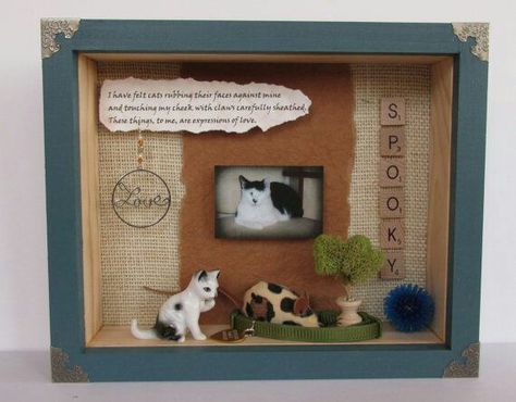 Dog Shadow Box, Pet Memory, Cat Shadow, Memorial Ideas, Cats Diy Projects, Pet Remembrance, Custom Memorial, Dog Crafts, Felt Cat