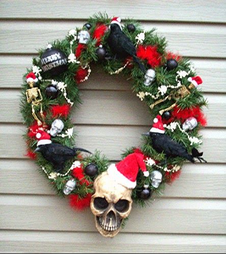 Skull Christmas, Scary Christmas, Skull Wreath, Christmas Horror, Gothic Christmas, Casa Halloween, Creepy Christmas, Dark Christmas, Xmas Wreaths