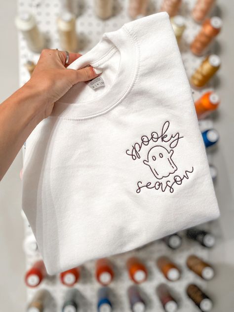 Embroidered Halloween, Ghost Crafts, Aesthetic Hoodies, Fall Things, Womens Sweatshirts, Cute Shirt Designs, Cricut Joy, Embroidery On Clothes, Fabulous Fall