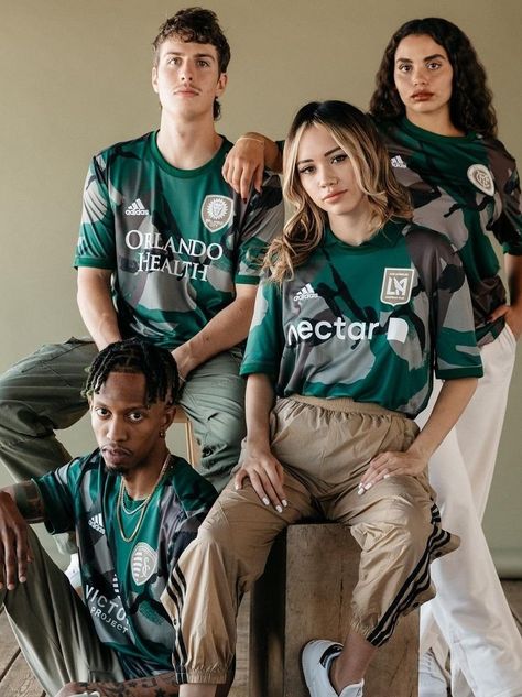 Football Aesthetics, Sports Team Photography, Jersey Ideas, Soccer Design, Female Soccer, Sports Design Ideas, Best Jersey, Jersey Collection, Team Photography