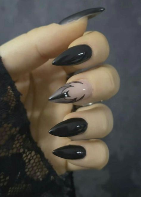 Vampire Nails Acrylic, Vampire Nails, Acrylic Nail Supplies, Black And White Nails, Bat Nails, Witchy Nails, Halloween Acrylic Nails, Punk Nails, Gothic Nails