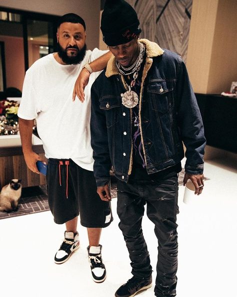 DJ Khaled & Travis Scott 🔥🔥🔥 Ca arrive bientôt !!!  #DJKhaled #TravisScott #Collab #WeTheBest #Miami #Houston #Rap #HipHop #HipHopSpirit Travis Scott Outfits Ideas, Airport Outfit Men, Travis Scott Outfits, Trill Fashion, Travis Scot, Travis Scott Fashion, Dj Khaled, Dark Outfits, Indigo Denim