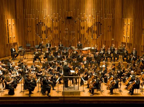 London Symphony Orchestra is amazing and a huge inspiration Orchestra Concerts, London Symphony Orchestra, Tour Around The World, Music Student, Symphony Orchestra, Performance Artist, Beautiful Landscape Wallpaper, Music Event, Classical Music