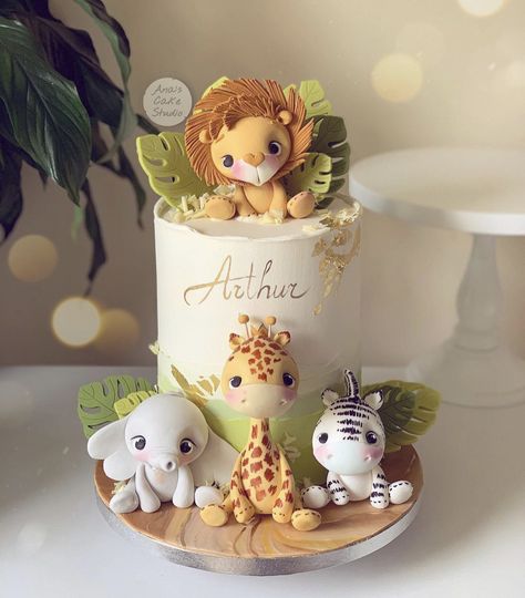 Cake With Animals, Jungle Birthday Cake, Jungle Birthday Cakes, Jungle Theme Cakes, Boys First Birthday Cake, Boys 1st Birthday Cake, Baby Boy Birthday Cake, Animal Birthday Cakes, Baby First Birthday Cake