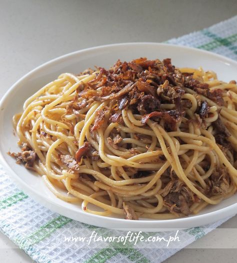 Chicken Adobo Pasta I LOVE preparing pasta dishes. They are a convenient one-dish meal that is easy to prepare, especially if you are using leftover food such as Chicken Adobo. Adobo is a particularly ideal dish to use because it becomes more delicious with time. In this adobo dish I prepared at Adobo Pasta, Recipe Using Leftover Chicken, Leftover Food, Chicken Adobo, Adobo Chicken, Garlic Fries, Leftover Chicken, Leftovers Recipes, Adobo