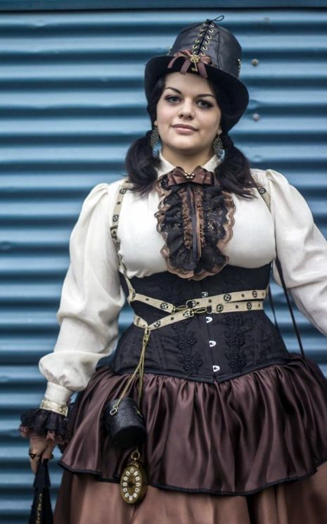 Steampunk Diy Costume, Plus Size Steampunk, Steampunk Clothes, Anime Festival, Steampunk Outfits, Steampunk Woman, Steampunk Items, Steampunk Stuff, Mode Steampunk