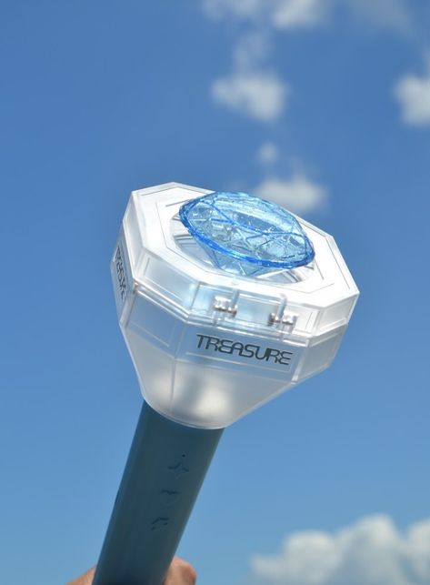 Teulight Treasure, Treasure Lightstick, Treasure Blue, Treasure Song, Lightstick Kpop, Baby Blue Aesthetic, Light Stick, Treasure Planet, Blue Wallpapers