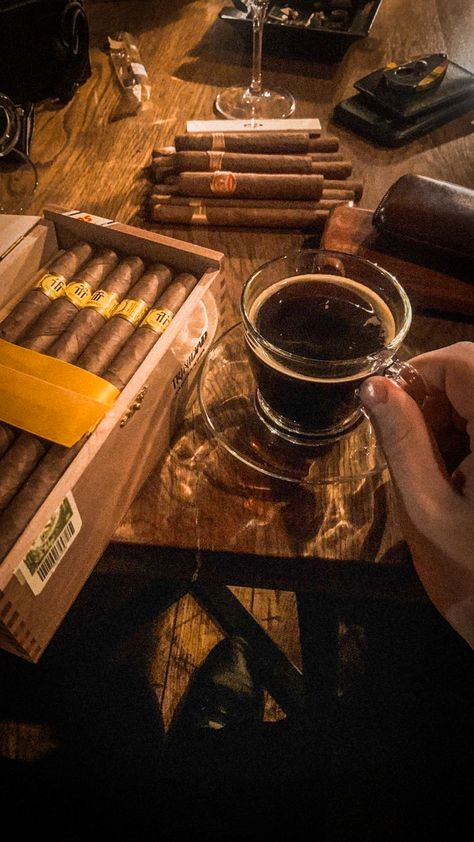 Cigars Aesthetic, Stories Wallpaper, Aesthetic Instagram Stories, Coffee Aesthetics, Sports Design Ideas, Wallpaper Aesthetics, Premium Cigars, Family Ties, Cigars And Whiskey