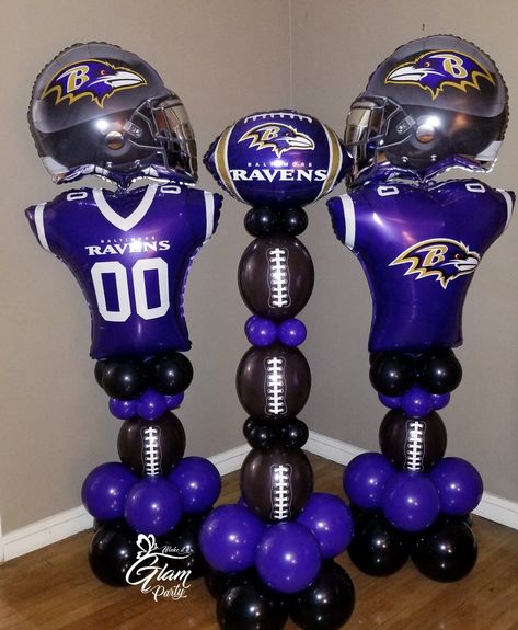 Baltimore Ravens Football balloon sculptures  Baltimore Ravens theme balloon columns #ravensflock #rationsnation #baltimoreravens Baltimore Ravens Birthday Party Ideas, Baltimore Ravens Party Ideas, Football Balloon Bouquets, Football Balloon Columns, Sports Balloons, Balloon Football, Football Centerpiece, Cowboy Thanksgiving, Dallas Cowboys Theme